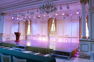 自贡酒店宴会厅舞台灯光音响工程应用详解